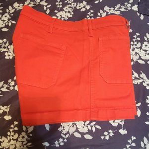 Red GAP shorts